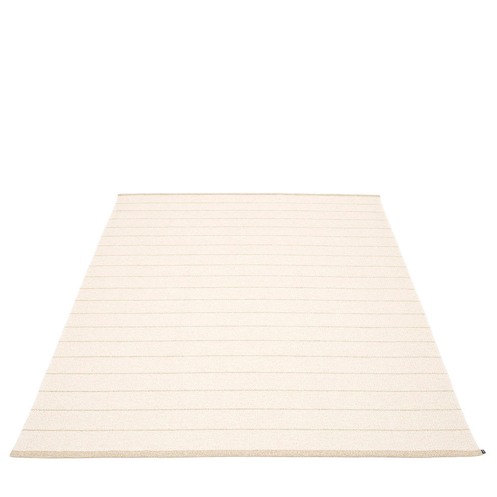 Carl Vanilla/ White
