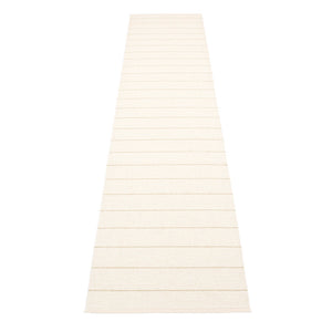 Carl Vanilla/ White