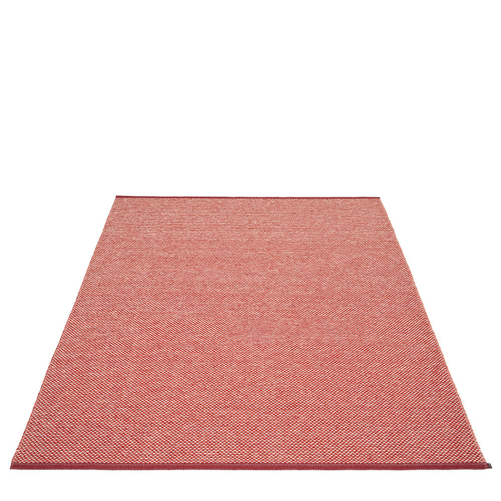 Effi Dark Red