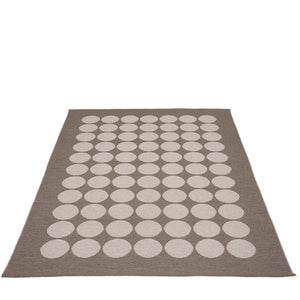 Hugo Walnut/ Linen