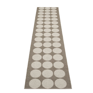Hugo Walnut/ Linen