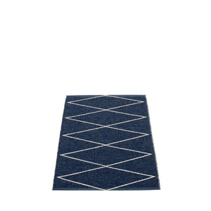 Max Darkblue/ V