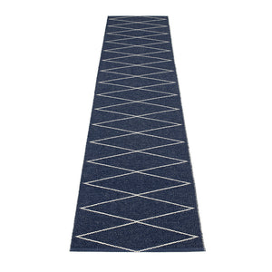 Max Darkblue/ V