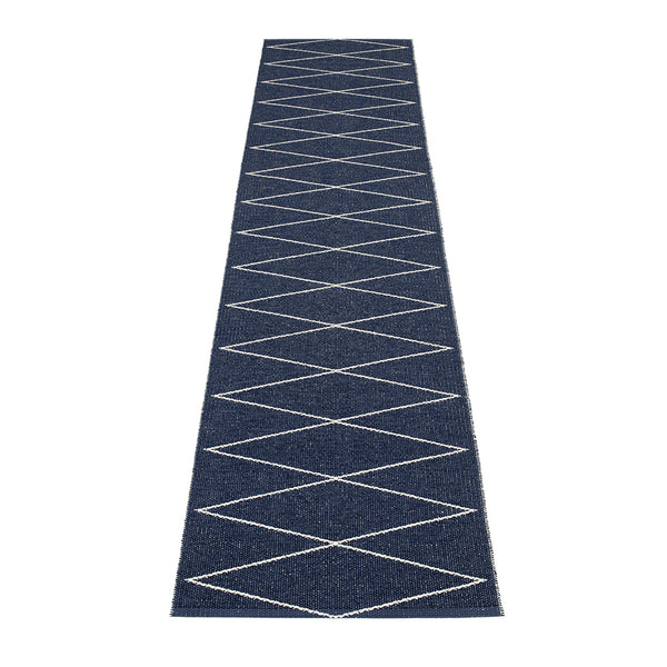 Max Darkblue/ V